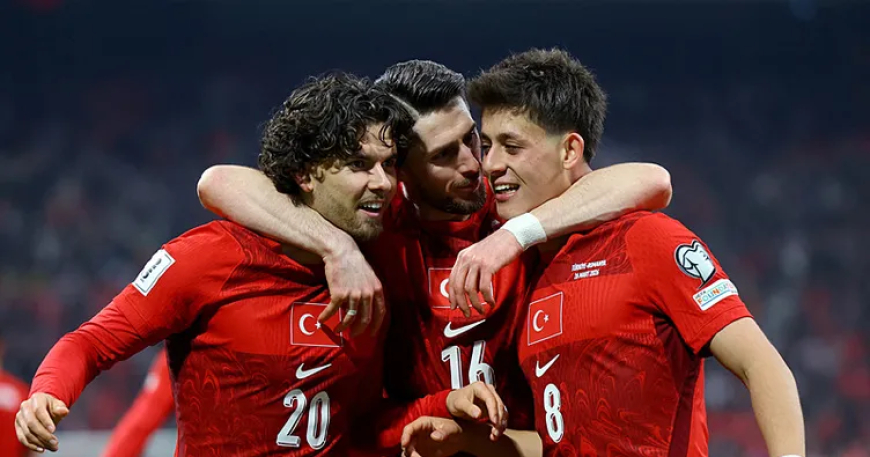 Son dakika haberi: A Milli Futbol Takımı, Dünya Kupası play-off finalinde! Milliler, Romanya’yı devirdi…